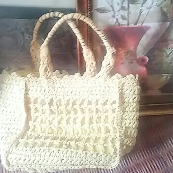 Straw Handbag - Picture 4 of 5